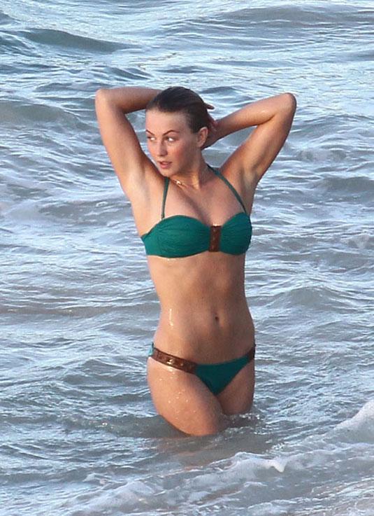 43 Hottest Julianne Hough Bikini Pictures Expose Her Sexy Figure To The World | Best Of Comic Books