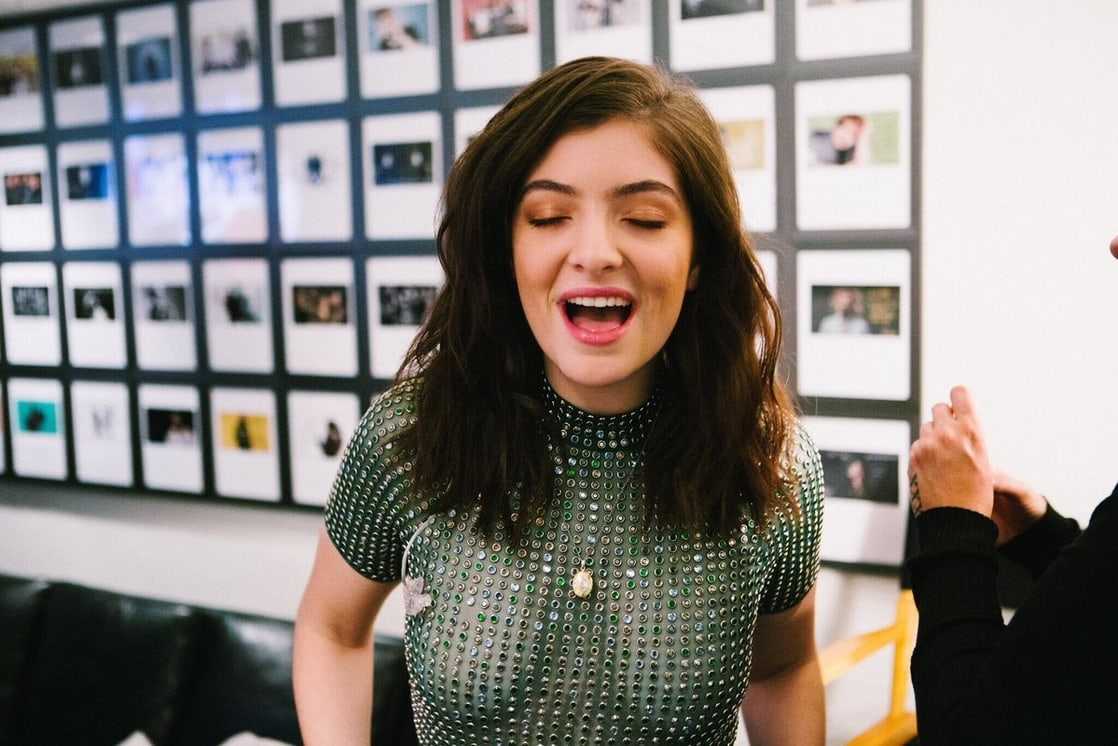 43 Lorde Nude Pictures Are Sure To Keep You Motivated | Best Of Comic Books