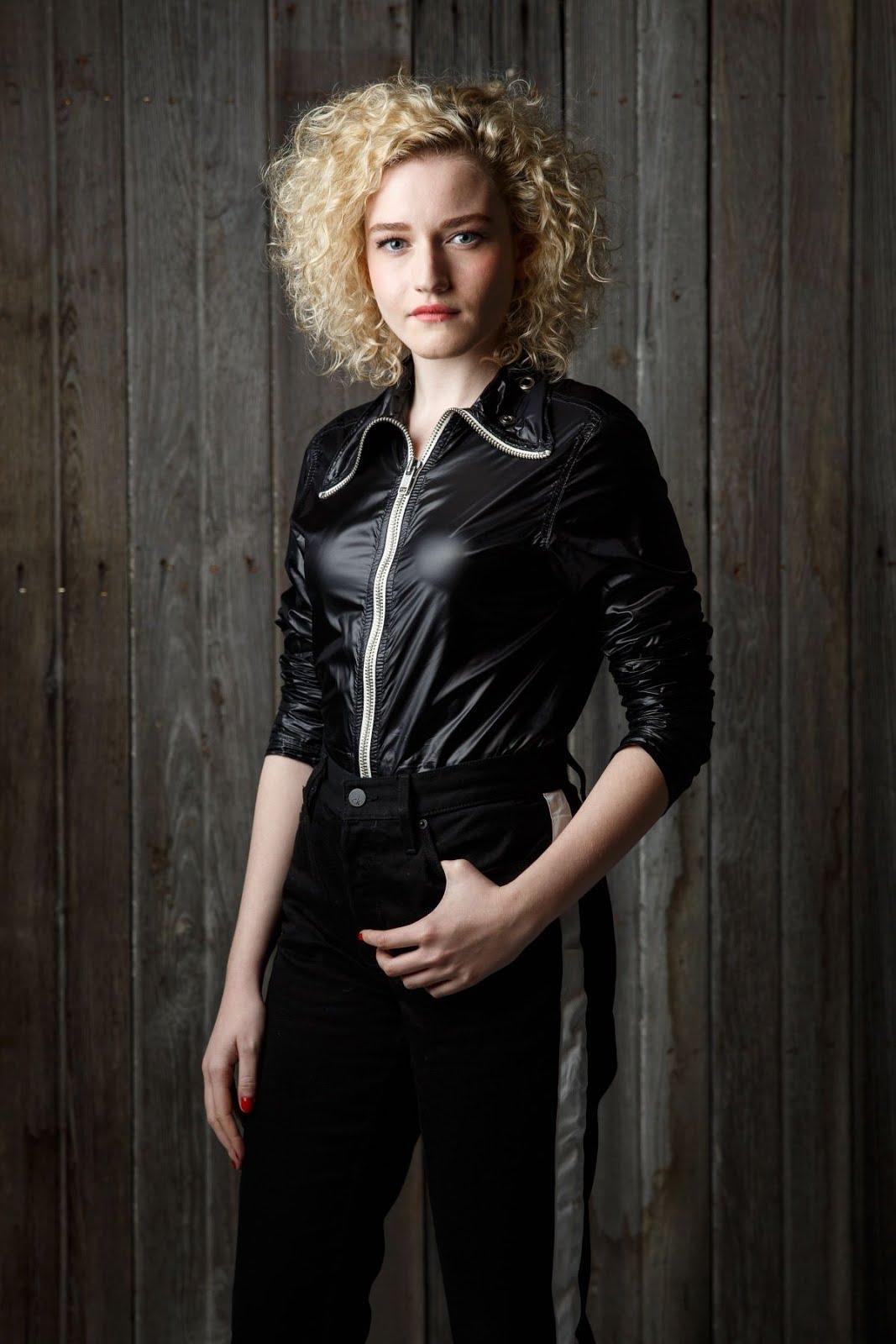 44 Hot And Sexy Pictures Of Julia Garner Are Like Heaven On Earth | Best Of Comic Books