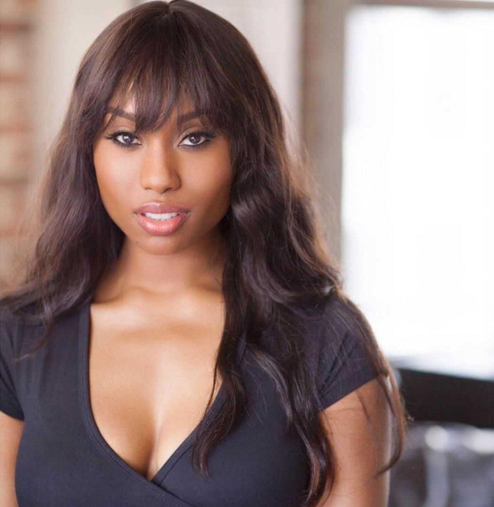 45 Angell Conwell Nude Pictures Which Make Sure To Leave You Spellbound | Best Of Comic Books