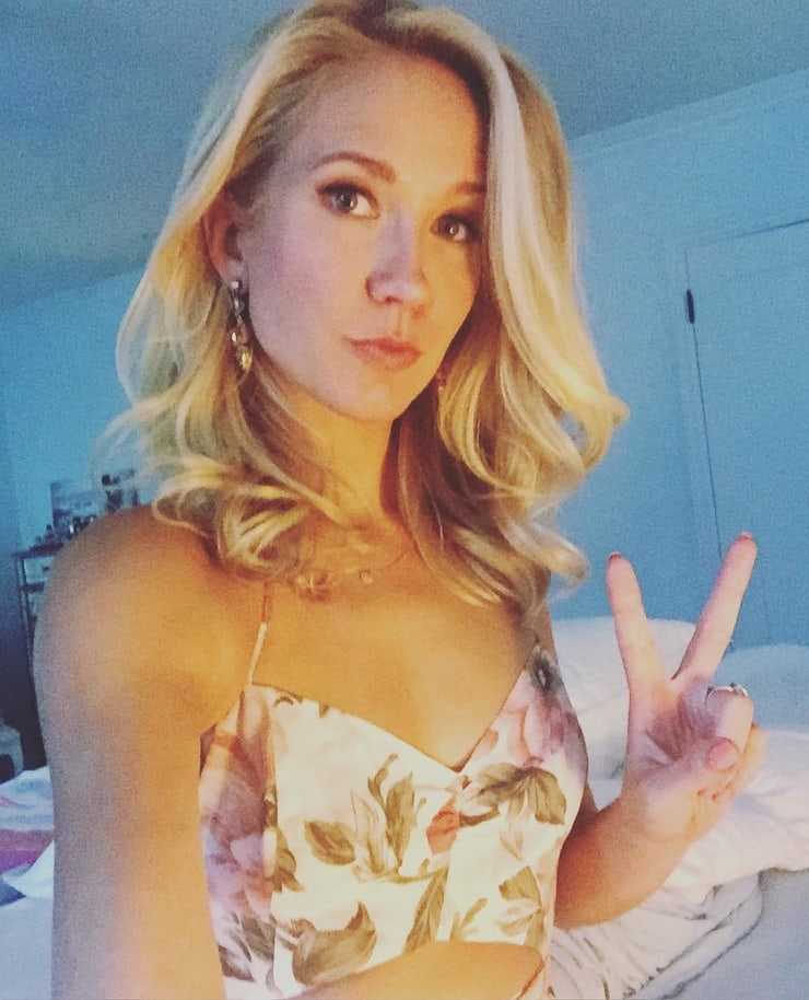 46 Nude Pictures Of Anna Camp Are Simply Excessively Damn Hot | Best Of Comic Books