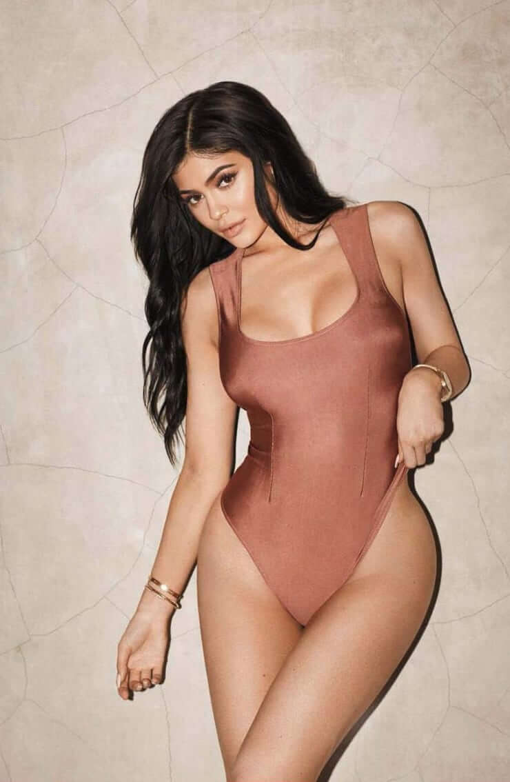 47 Nude Pictures Of Kylie Jenner Are Splendidly Splendiferous | Best Of Comic Books