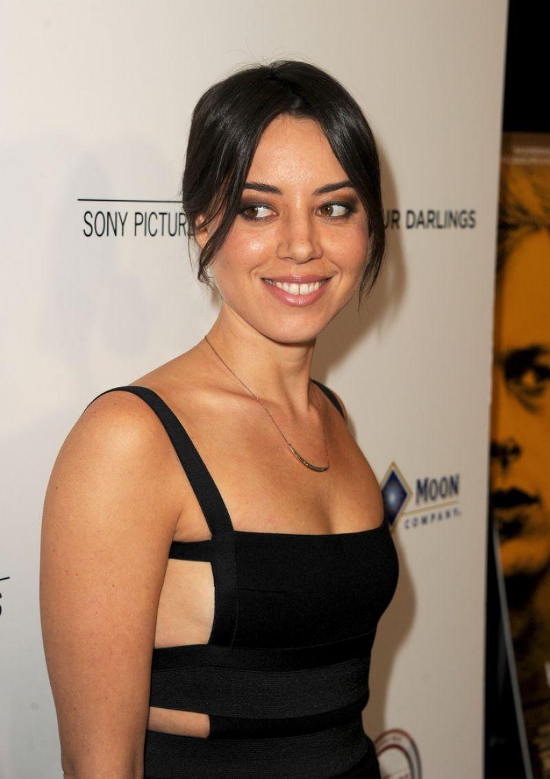 48 Hot Pictures of Aubrey Plaza which Will Get You Addicted To Her Sexy Body | Best Of Comic Books