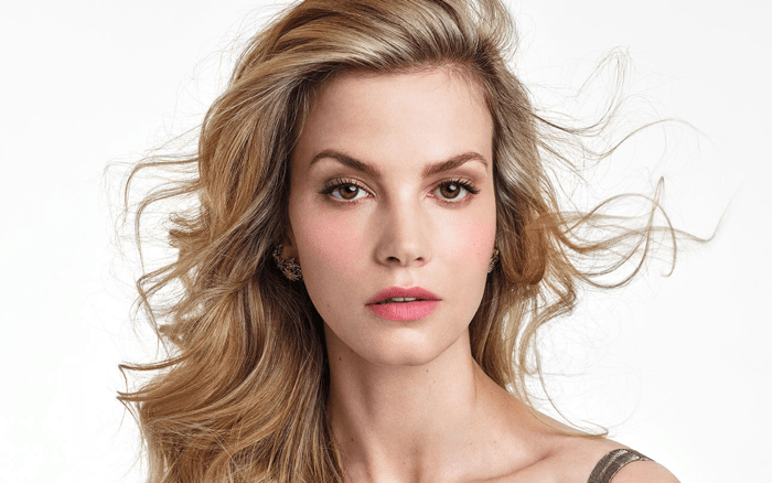 48 Hot Pictures Of Sylvia Hoeks Will Turn Your World Around With Her Sexy Body | Best Of Comic Books