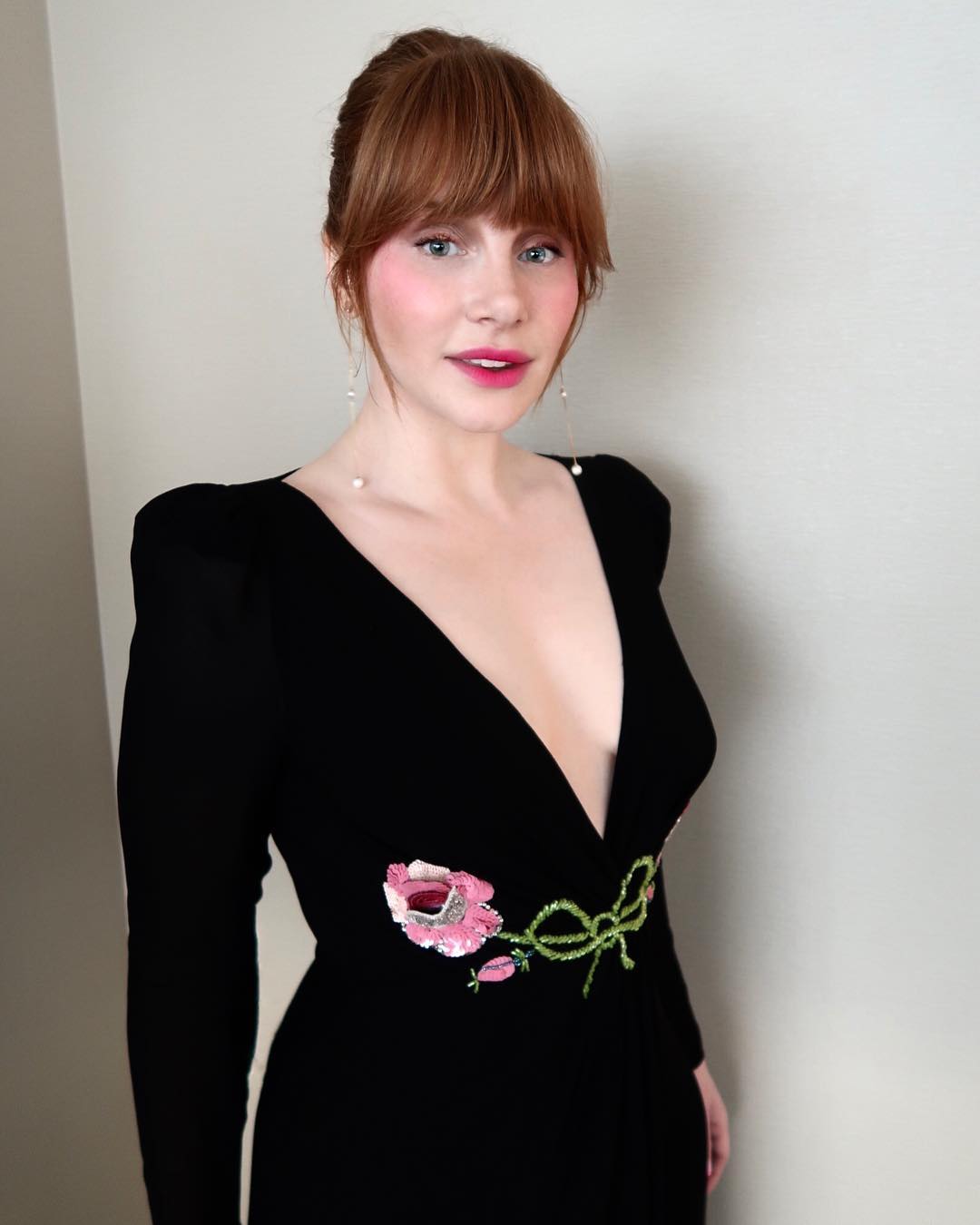 48 Hottest Bryce Dallas Howard Bikini Pictures Reveal Her Curvy Body | Best Of Comic Books