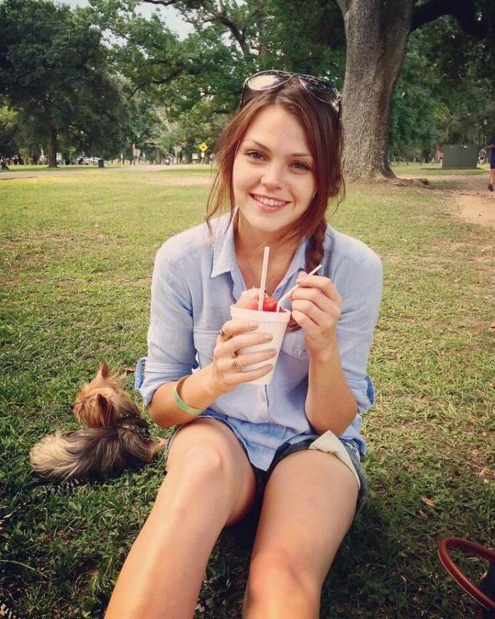 49 Aimee Teegarden Nude Pictures That Are An Epitome Of Sexiness | Best Of Comic Books