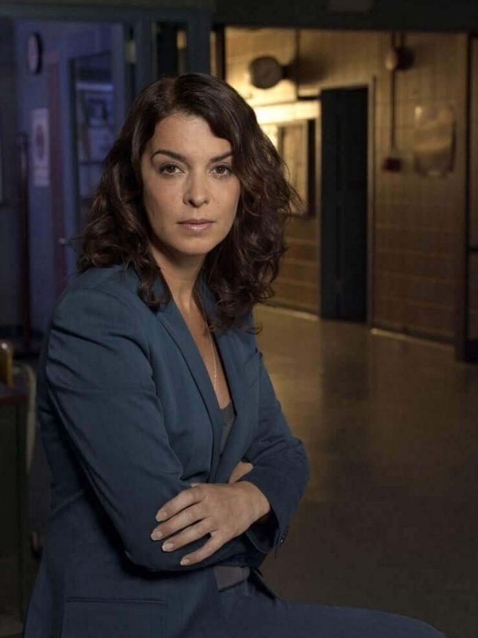 49 Annabella Sciorra Nude Pictures Flaunt Her Diva Like Looks | Best Of Comic Books