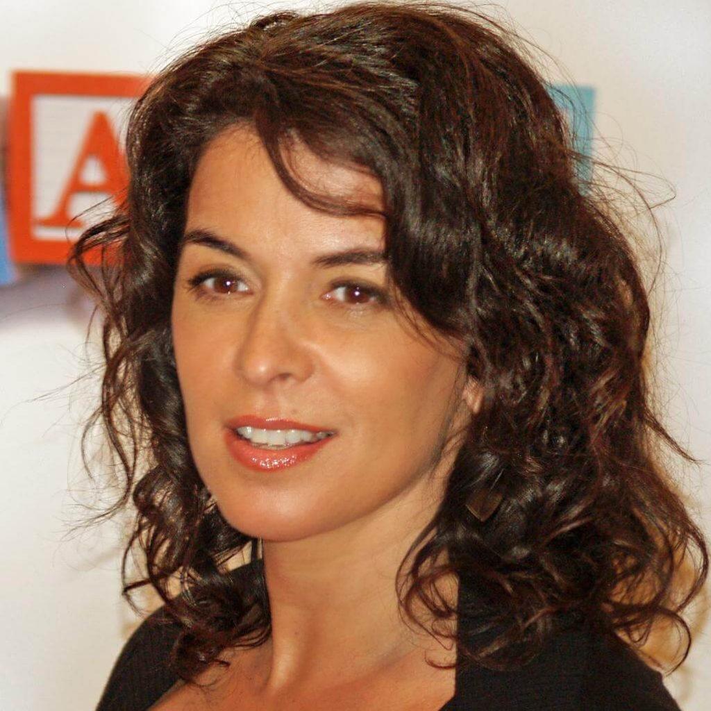 49 Annabella Sciorra Nude Pictures Flaunt Her Diva Like Looks | Best Of Comic Books