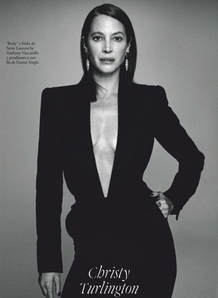 Christy Turlington Nude Pictures Show Off Her Dashing Diva Like