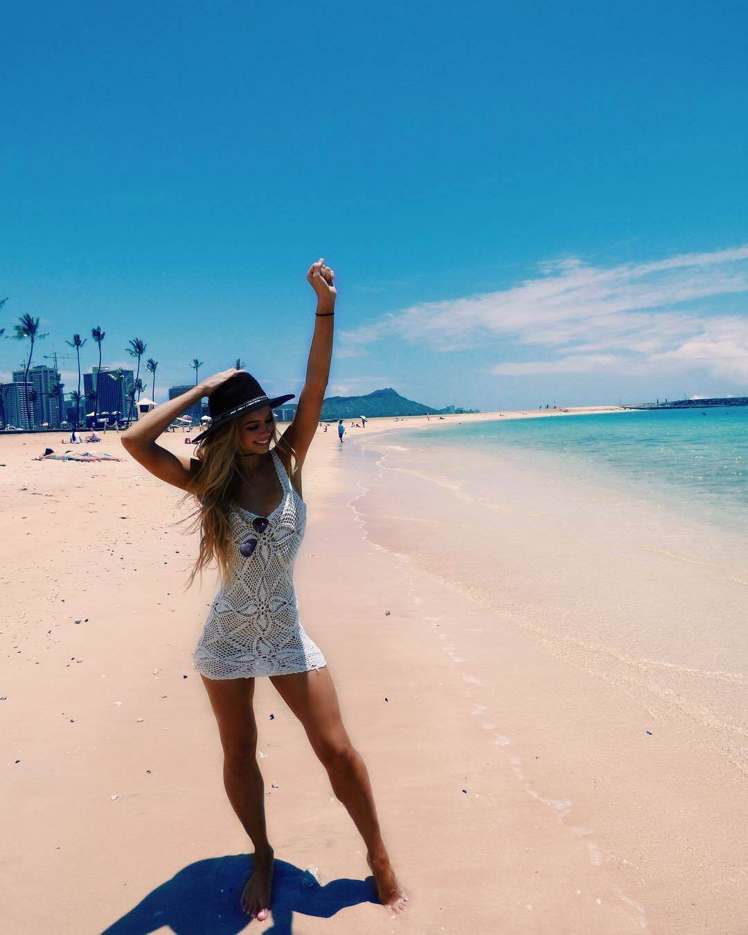 49 Hot Pictures Of Allie DeBerry Are Seriously Epitome Of Beauty | Best Of Comic Books