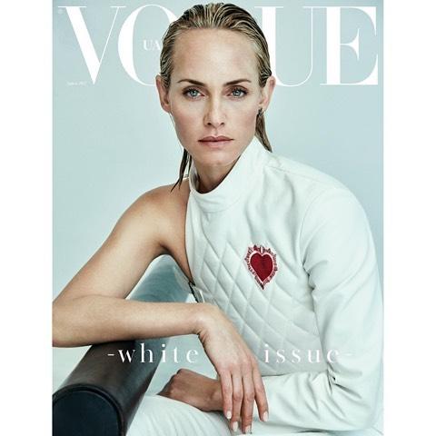 49 Hot Pictures Of Amber Valletta Which Will Get You Addicted To Her Sexy Body | Best Of Comic Books