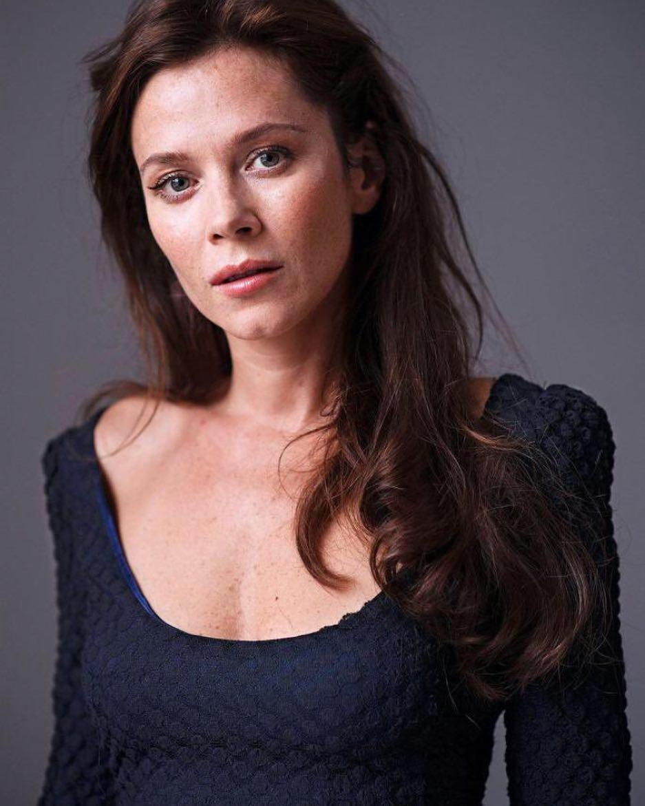 49 Hot Pictures Of Anna Friel Are Really Mesmerising And Beautiful | Best Of Comic Books