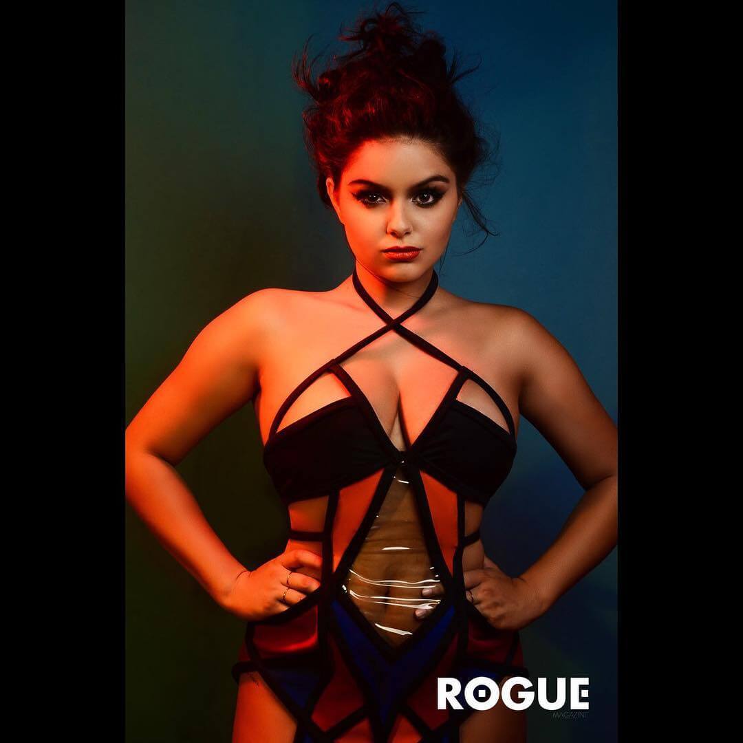 49 Hot Pictures Of Ariel Winter Which Will Make Your Hands Want Her | Best Of Comic Books