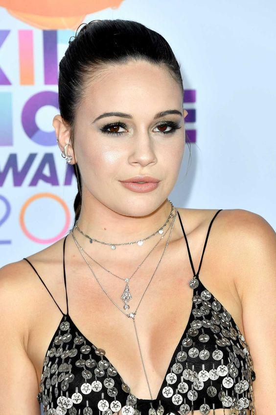 49 Hot Pictures Of Bea Miller Which Prove She Is The Sexiest Woman On The Planet | Best Of Comic Books