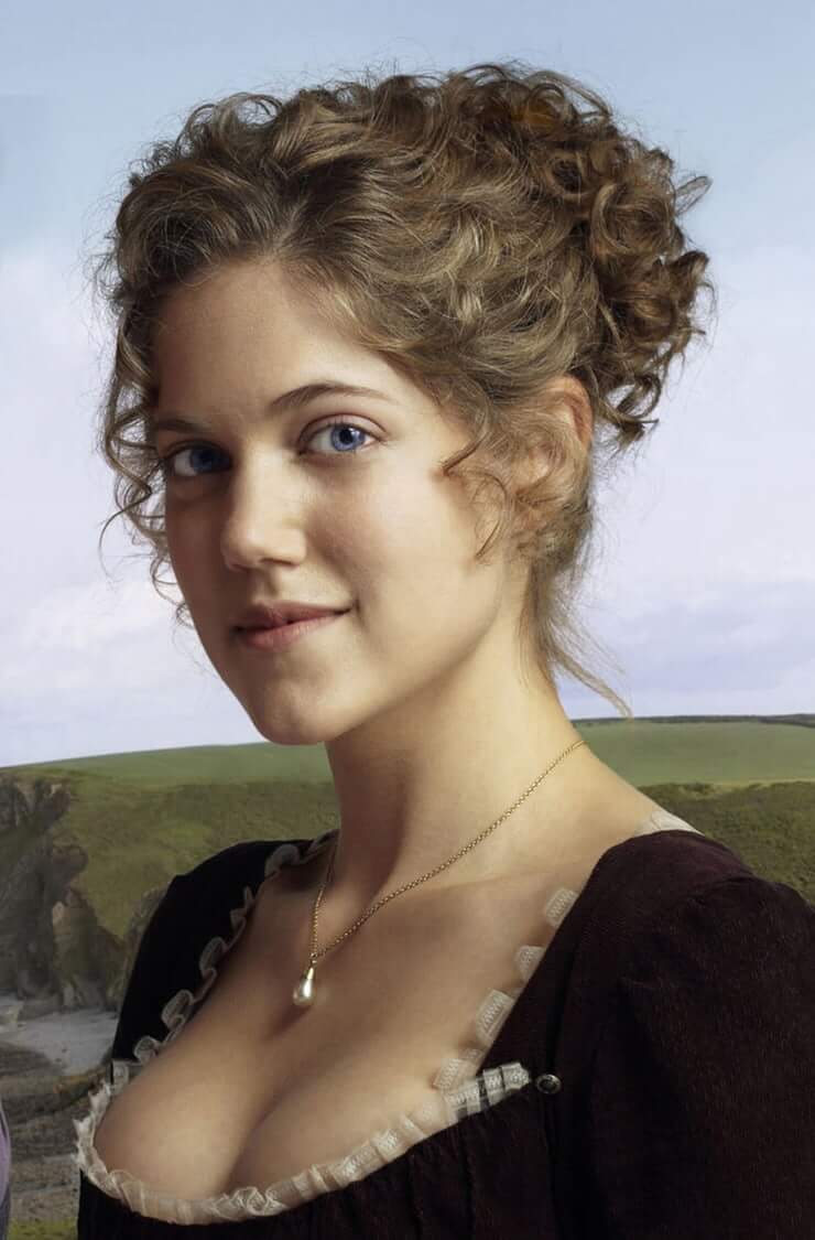 49 Hot Pictures Of Charity Wakefield Which Expose Her Sexy Hour-glass Figure | Best Of Comic Books