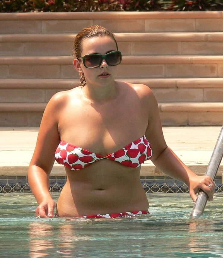 49 Hot Pictures Of Charlotte Church Are Too Damn Appealing | Best Of Comic Books