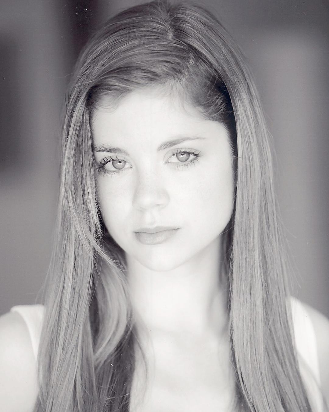 49 Hot Pictures Of Charlotte Hope Will Get You Hot Under Your Collars | Best Of Comic Books