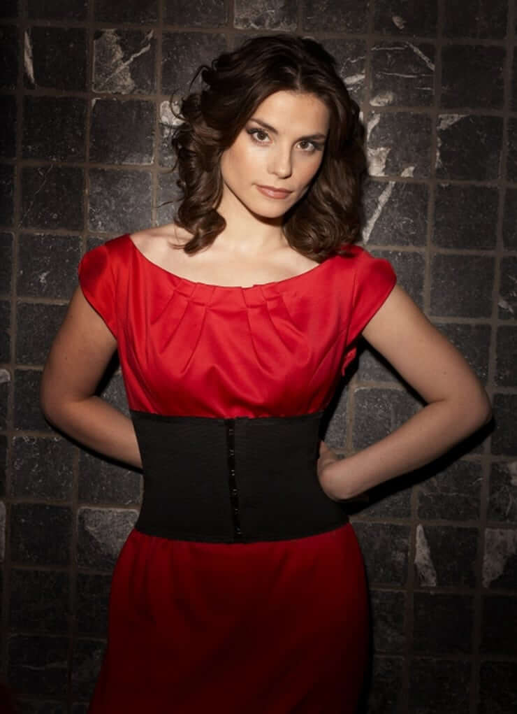49 Hot Pictures Of Charlotte Riley Explore Her Sexy Fit Body | Best Of Comic Books
