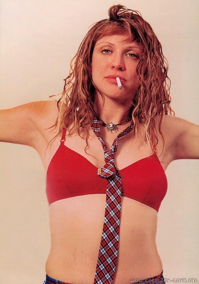 49 Hot Pictures Of Courtney Love Prove That She Is As Sexy As Can Be | Best Of Comic Books