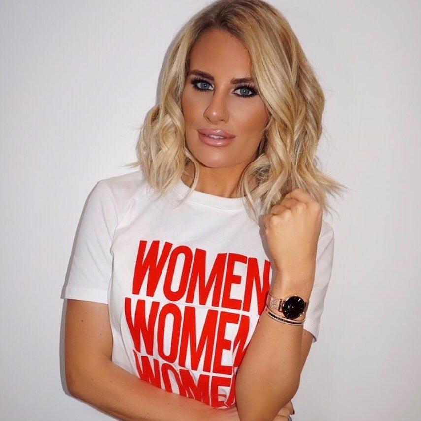 49 Hot Pictures Of Danielle Armstrong Which Will Make You Forget Your Girlfriend | Best Of Comic Books