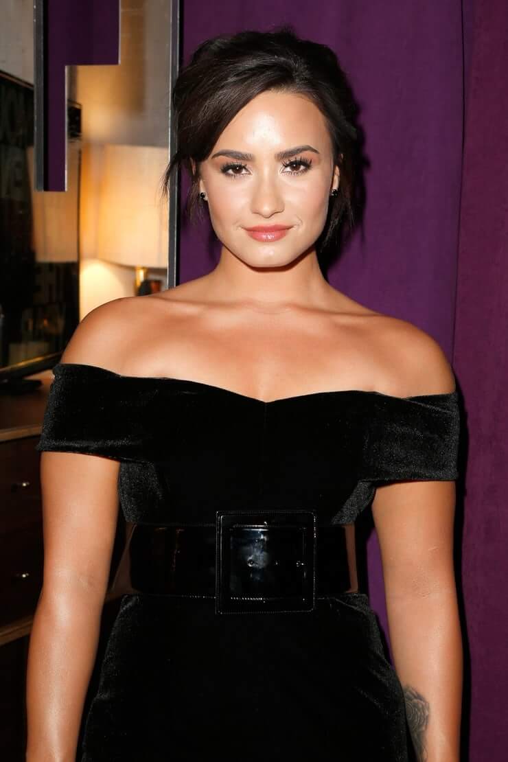 49 Hot Pictures Of Demi Lovato Are Provocative As Hell | Best Of Comic Books