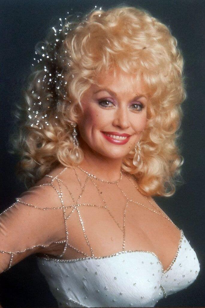 49 Hot Pictures Of Dolly Parton Which Will Make You Drool For Her | Best Of Comic Books