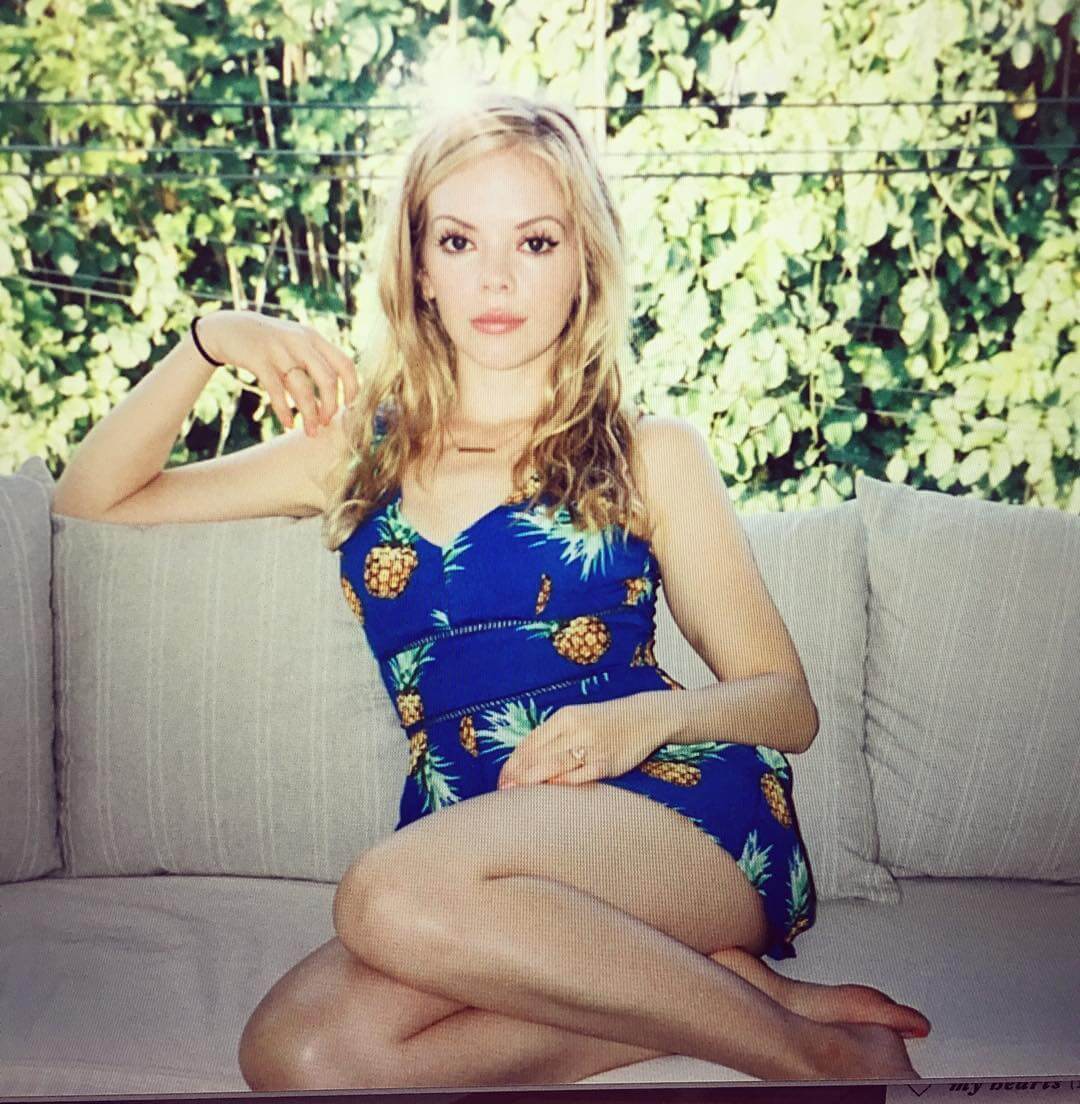 49 Hot Pictures Of Dreama Walker Are Just Too Damn Sexy | Best Of Comic Books