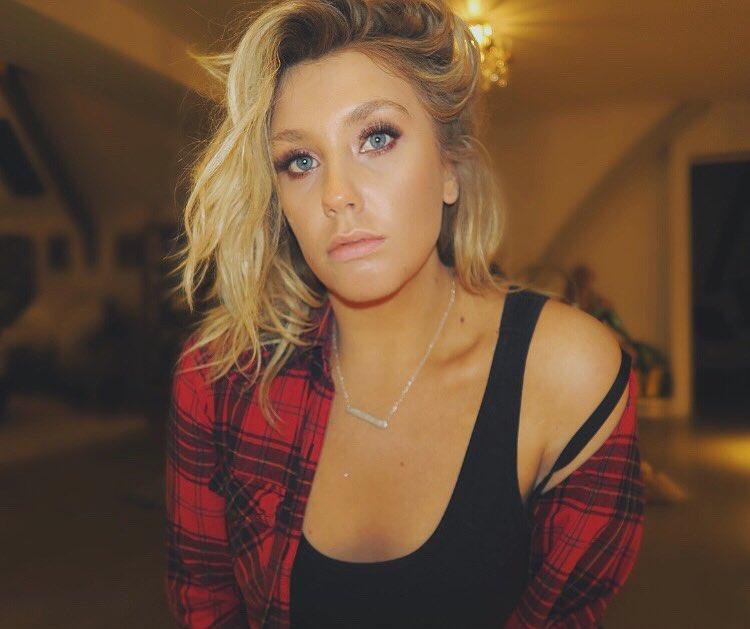 49 Hot Pictures Of Ella Henderson Which Will Get You Addicted To Her Sexy Body | Best Of Comic Books