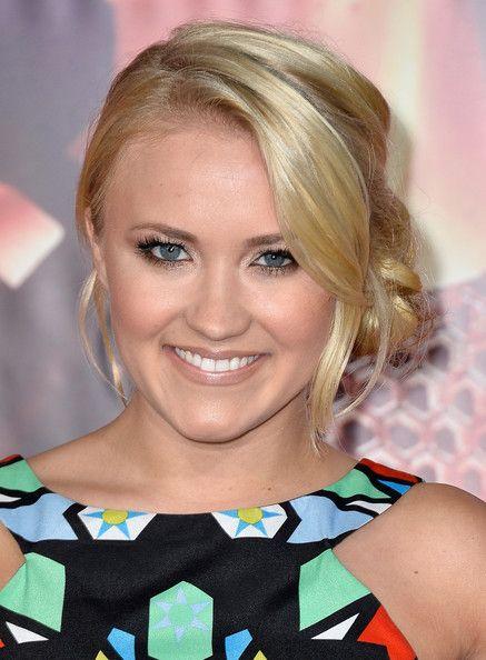 49 Hot Pictures Of Emily Osment Which Are Stunningly Ravishing | Best Of Comic Books