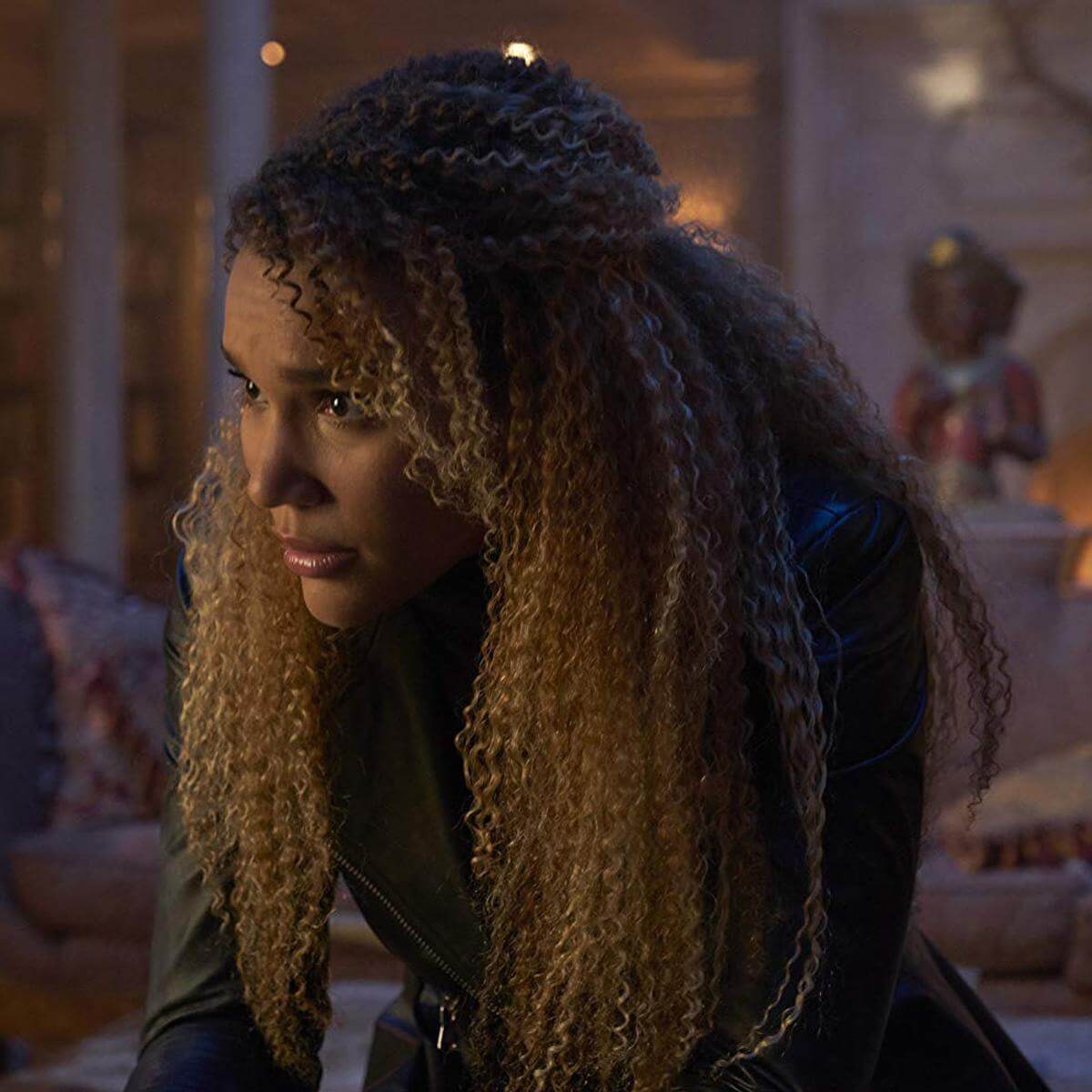 49 Hot Pictures Of Emmy Raver-Lampman Which Are Simply Astounding | Best Of Comic Books