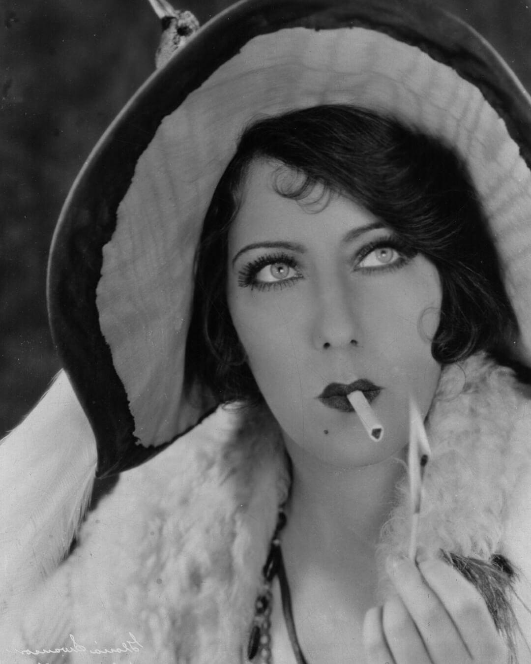 49 Hot Pictures Of Gloria Swanson Will Grab Your Attention Within An Instant | Best Of Comic Books