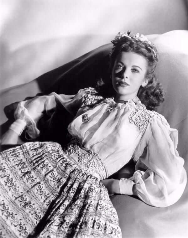 49 Hot Pictures Of Ida Lupino Will Make You Fall In Love | Best Of Comic Books