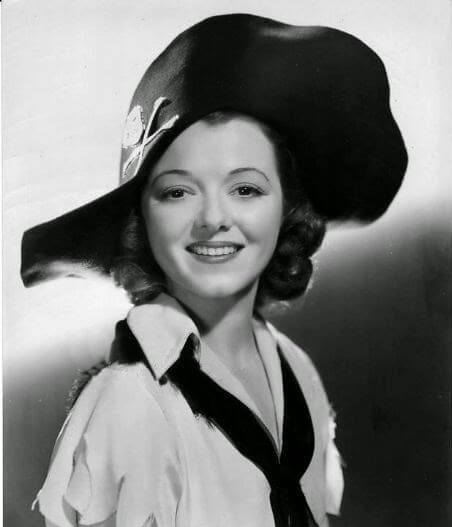 49 Hot Pictures Of Janet Gaynor Are Simply Attractive | Best Of Comic Books