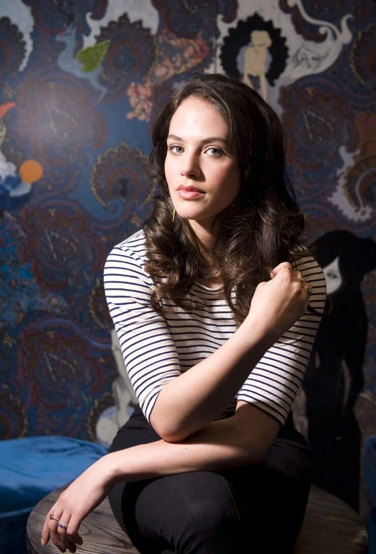 49 Hot Pictures Of Jessica Brown Findlay Are Heaven On Earth | Best Of Comic Books