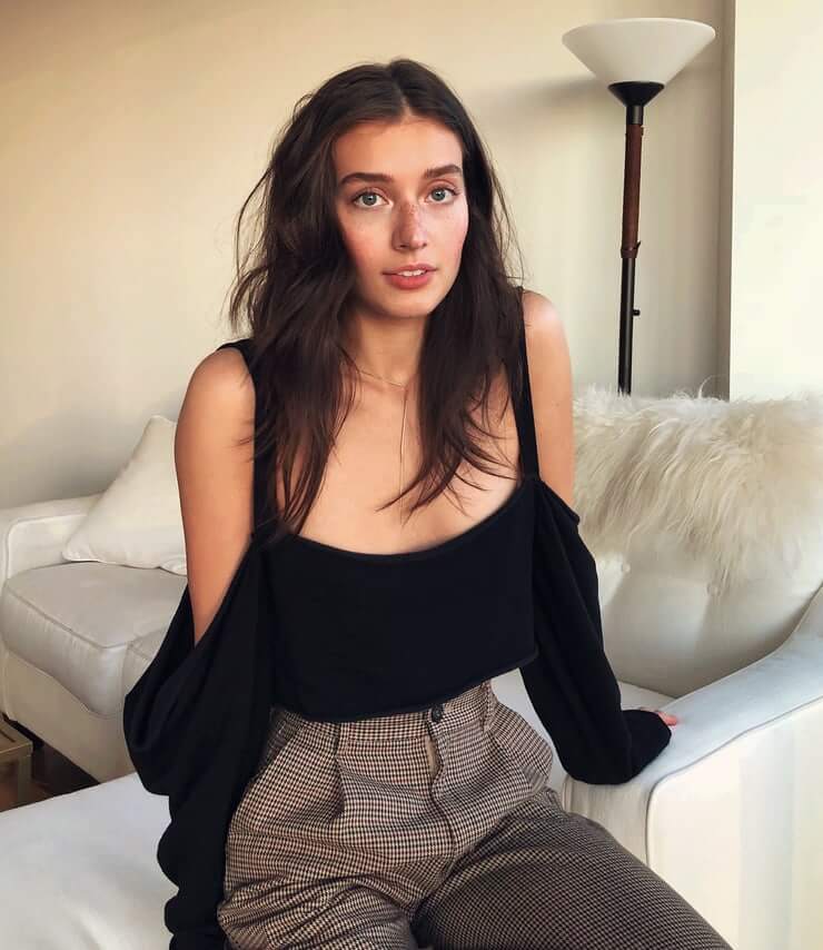 49 Hot Pictures Of Jessica Clements Which Will Make You Want To Jump Into Bed With Her | Best Of Comic Books