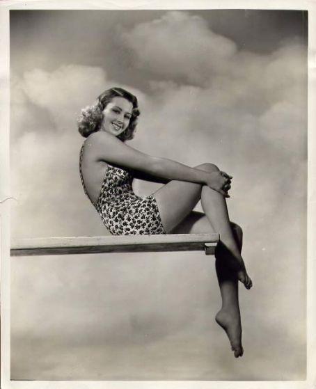 49 Hot Pictures Of Joan Blondell Which Will Make Your Hands Want Her | Best Of Comic Books