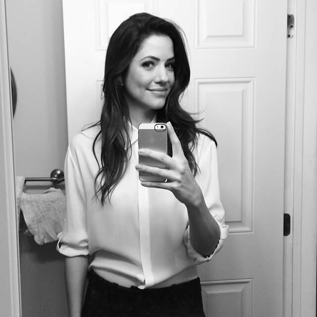 49 Hot Pictures Of Julie Gonzalo Are So Damn Sexy That We Don’t Deserve Her | Best Of Comic Books