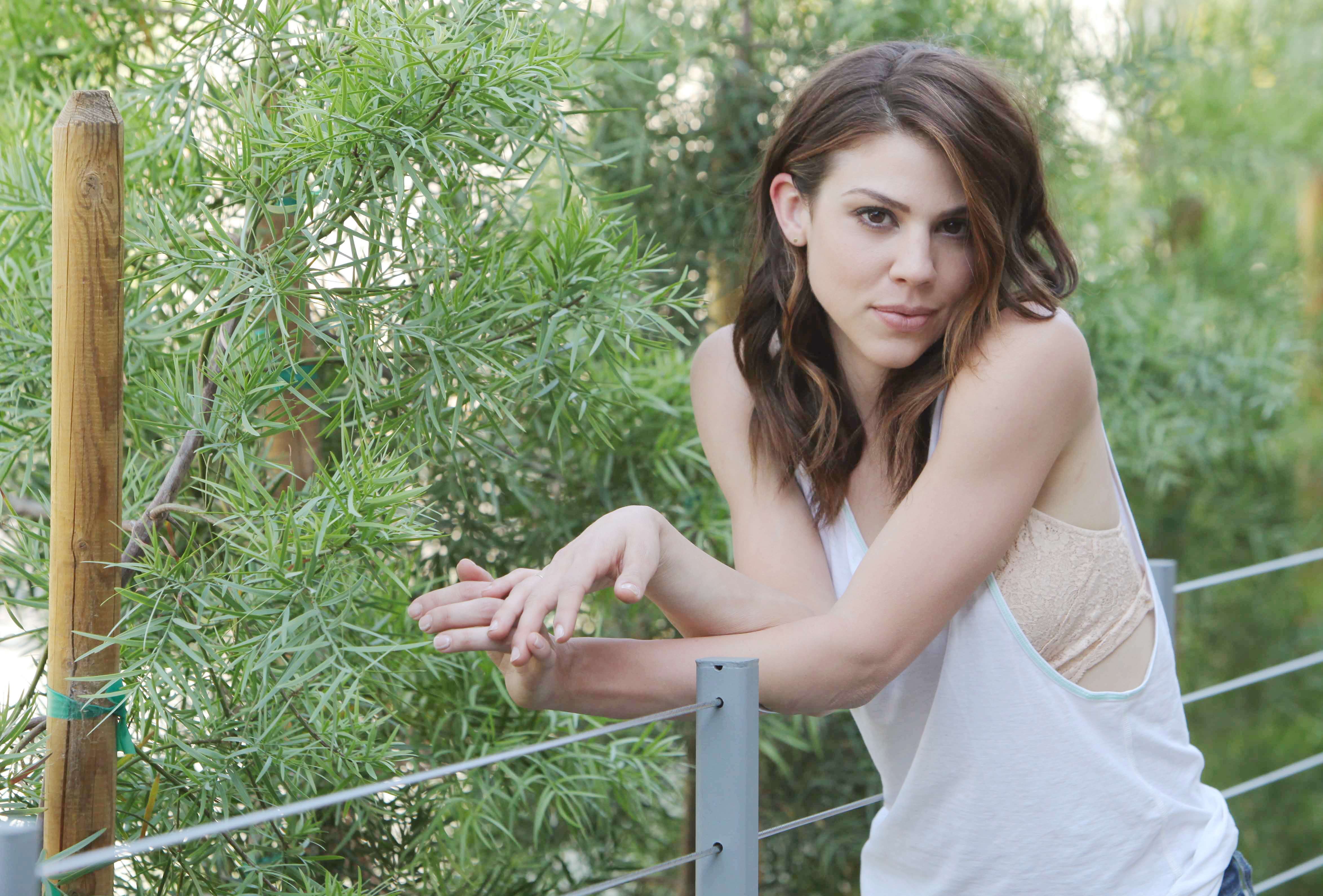49 Hot Pictures Of Kate Mansi Which Will Get You Addicted To Her Sexy Body | Best Of Comic Books