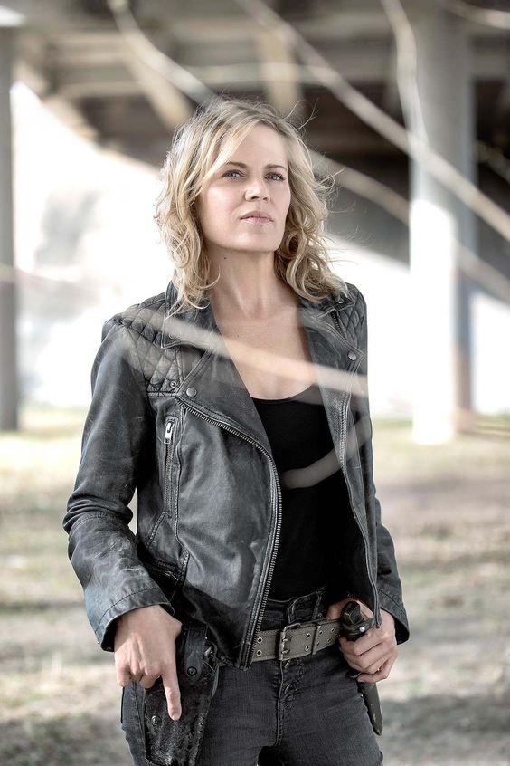 49 Hot Pictures Of Kim Dickens Which Will Make You Fantasize Her | Best Of Comic Books