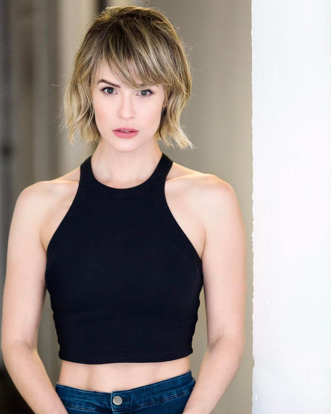 49 Hot Pictures Of Linsey Godfrey Which Will Rock Your World | Best Of Comic Books