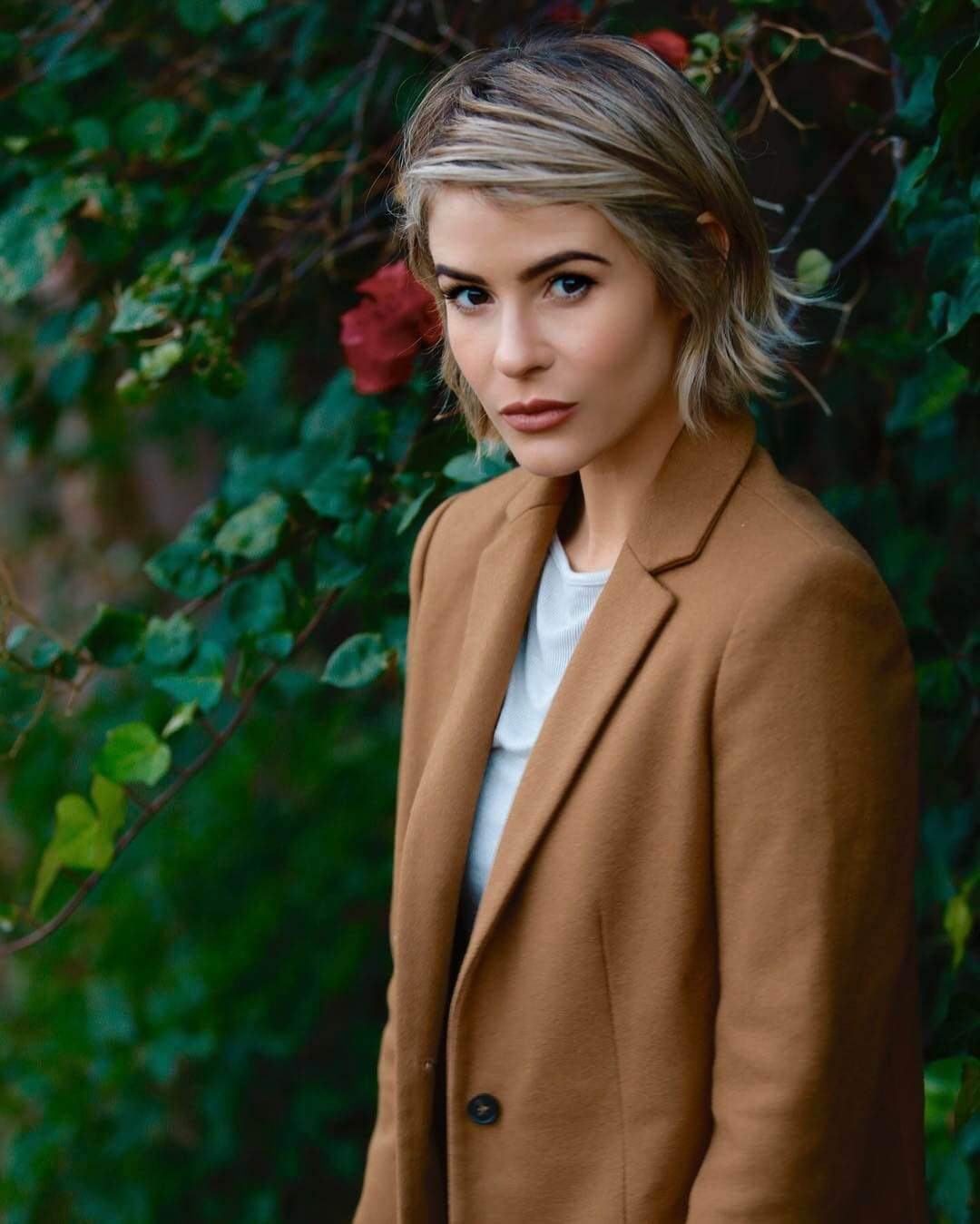 49 Hot Pictures Of Linsey Godfrey Which Will Rock Your World | Best Of Comic Books