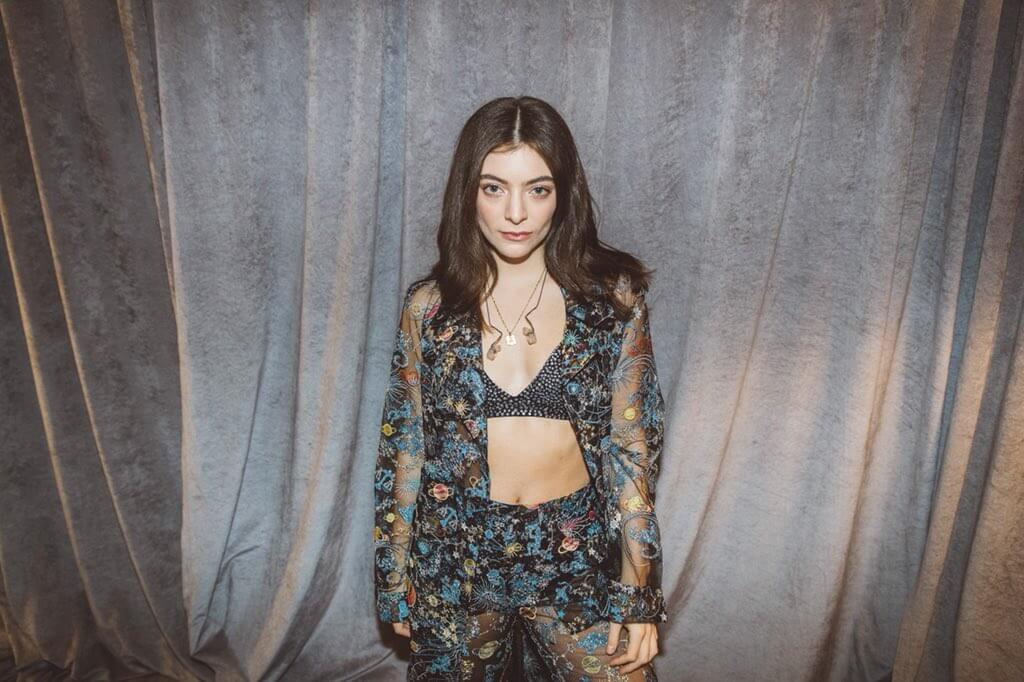 49 Hot Pictures Of Lorde Which Will Make You Fantasize Her | Best Of Comic Books