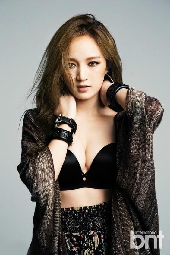 49 Hot Pictures Of Meng Jia Which Are Sure To Win Your Heart Over | Best Of Comic Books