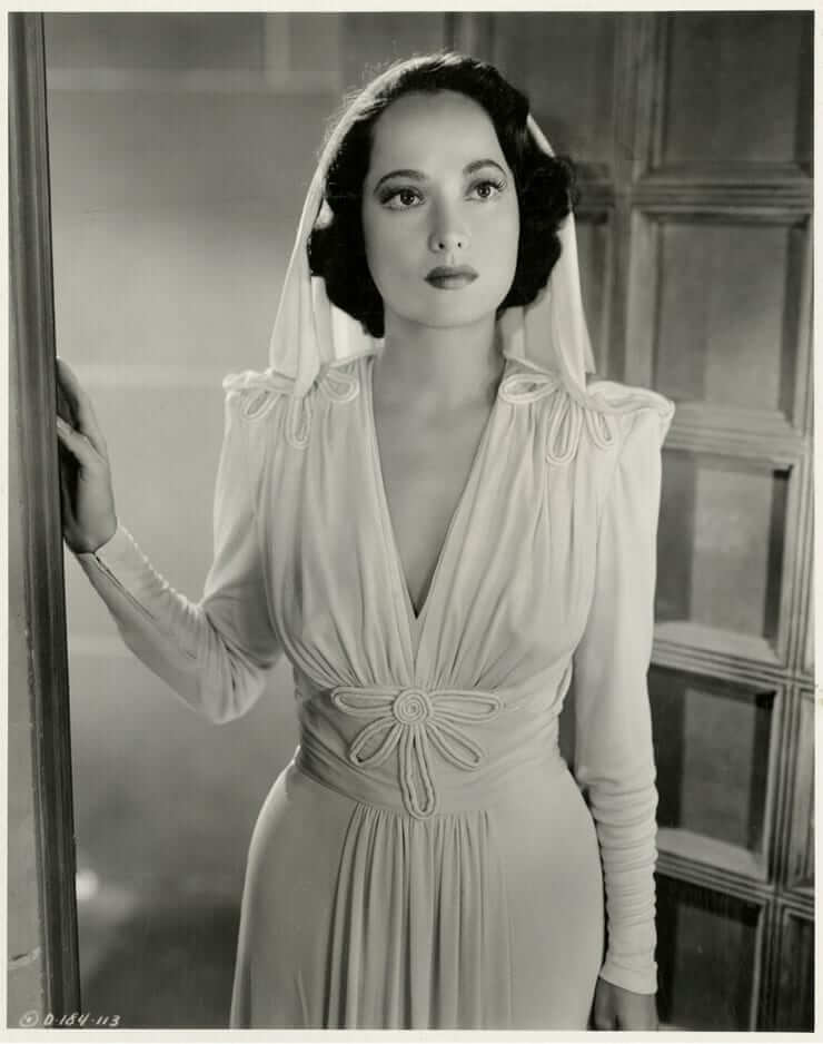 49 Hot Pictures Of Merle Oberon Which Prove She Is The Sexiest Woman On The Planet | Best Of Comic Books