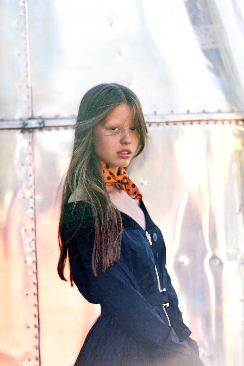 49 Hot Pictures Of Mia Goth Will Bring Big Grin On Your Face | Best Of Comic Books