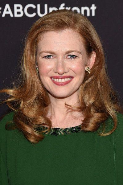 49 Hot Pictures Of Mireille Enos Which Will Get You All Sweating | Best Of Comic Books