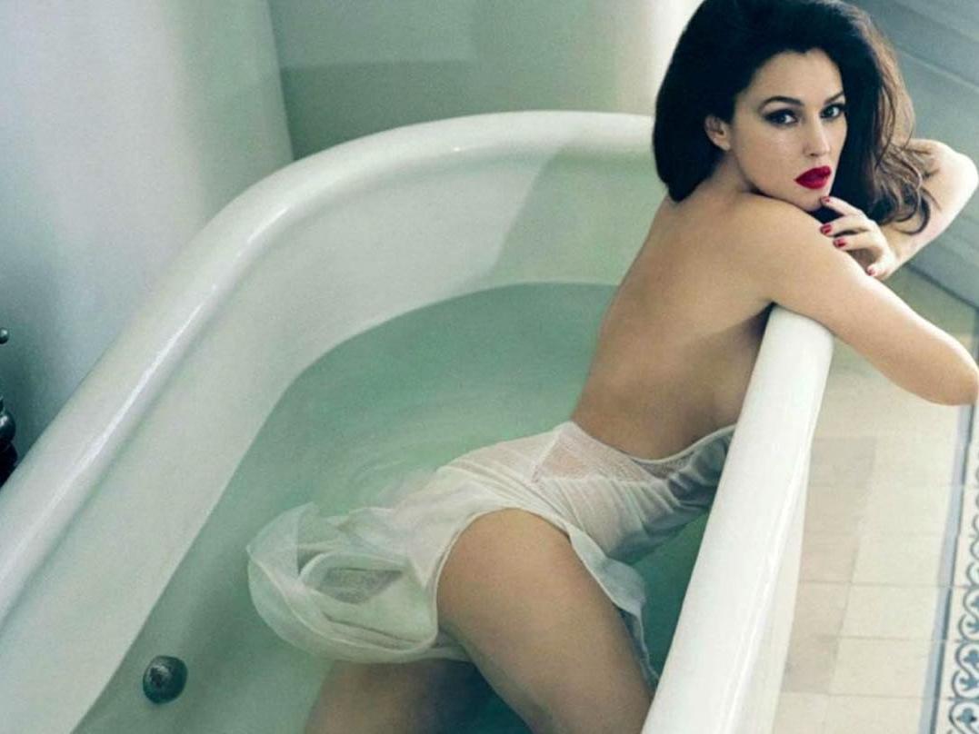 49 Hot Pictures Of Monica Bellucci Which Are Going To Make You Want Her Badly | Best Of Comic Books