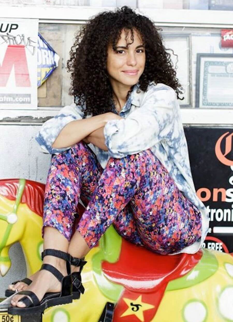 49 Hot Pictures Of Parisa Fitz-Henley Which Will Make You Feel Sensual | Best Of Comic Books