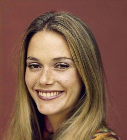 49 Hot Pictures Of Peggy Lipton Are So Damn Sexy That We Don’t Deserve Her | Best Of Comic Books