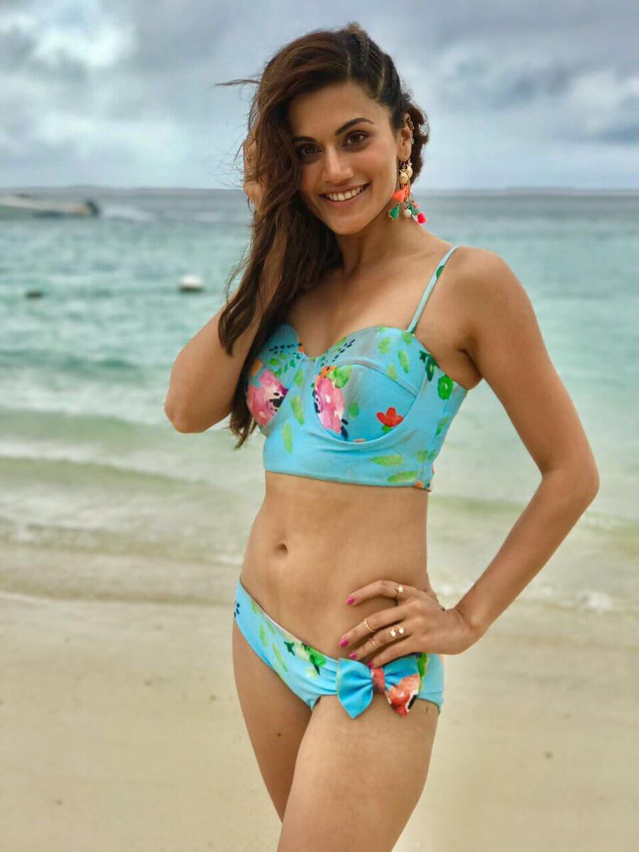 49 Hot Pictures Of Taapsee Pannu Which Will Get You Addicted To Her Sexy Body | Best Of Comic Books